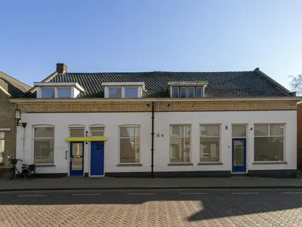 Tussenwoning te koop: Dorpsstraat 37, Halsteren-Centrum Halsteren