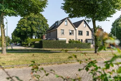 Hoekwoning te koop: Dorpsstraat 39, Oude Dorp Houten