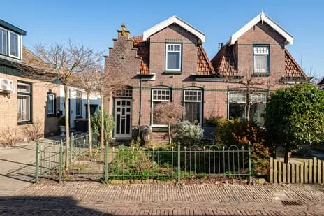 Twee-onder-één-kap te koop: Dorpsstraat 39, Ilpendam Ilpendam