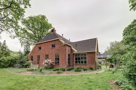Vrijstaande woning te koop: Dorpsstraat 48, Zuidlaarderveen Zuidlaarderveen