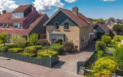Vrijstaande woning te koop: Dorpsstraat 5, Tuitjenhorn-West en -Zuid Tuitjenhorn