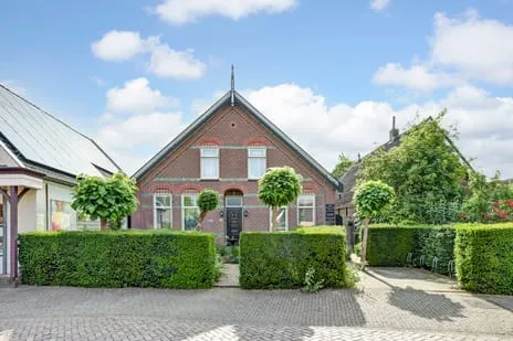 Vrijstaande woning te koop: Dorpsstraat 596, Noord-Scharwoude Oost Noord-Scharwoude