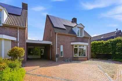 Hoekwoning te koop: Dorpsstraat 60, Langenboom Langenboom