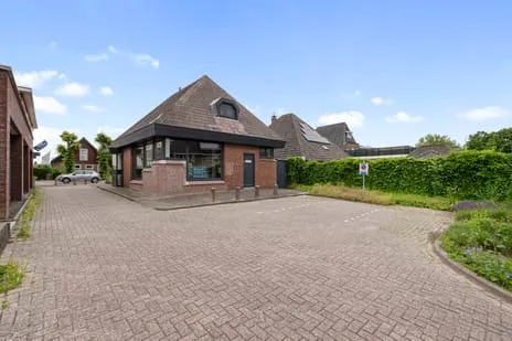 Vrijstaande woning te koop: Dorpsstraat 625, Noord-Scharwoude Oost Noord-Scharwoude