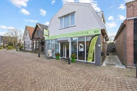 Vrijstaande woning te koop: Dorpsstraat 652, Noord-Scharwoude Oost Noord-Scharwoude