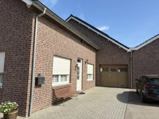 Home for rent: Dorpsstraat, Ohé Ohé En Laak