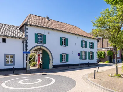 Tussenwoning te koop: Dorpstraat 1, Oirsbeek Oirsbeek
