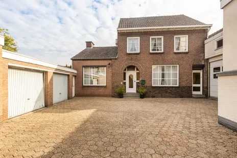 Semi-detached for sale: Dorpstraat 51, Buchten Buchten