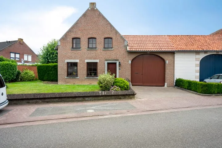 Twee-onder-één-kap te koop: Dorpstraat 67, Broeksittard Sittard