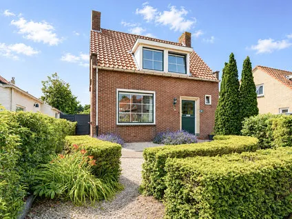 Vrijstaande woning te koop: Dorpsweg 11, Ouddorp zuid Ouddorp