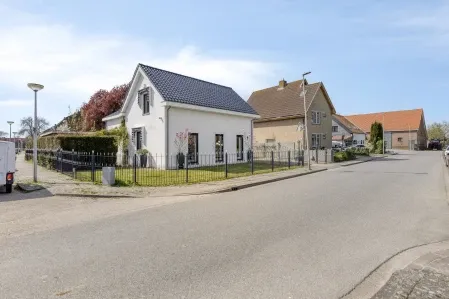 Vrijstaande woning te koop: Dorpsweg 2, Kern Oudenhoorn Oudenhoorn