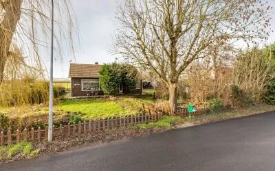 Vrijstaande woning te koop: Dorpsweg 30, Ooltgensplaat
