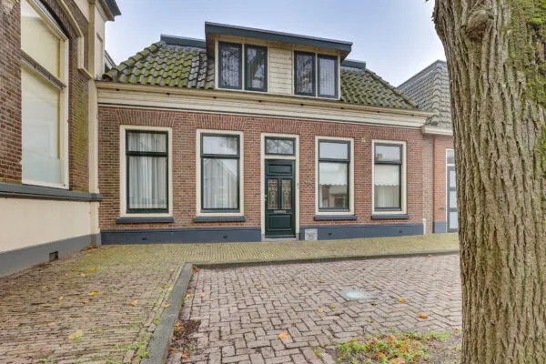 Twee-onder-één-kap te koop: Dorpsweg 46, Wilsum