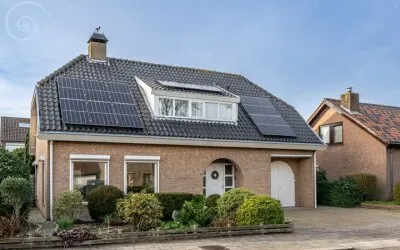 Vrijstaande woning te koop: Dorpsweg 85, Sommelsdijk vogelbuurt west Sommelsdijk