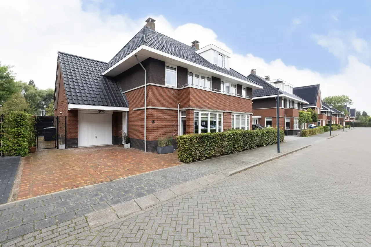 Twee-onder-één-kap te koop: Dorslaan 18, Puttershoek