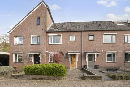 Tussenwoning te koop: Dorsvlegel 28, Hofmeesterij-Kampstuk Huissen