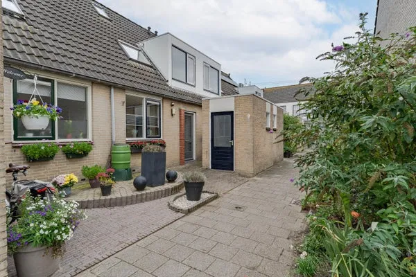 Koopwoning: Dorsvlegel 9 in Hazerswoude-Dorp - €400.000 - 77m²