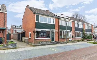 Hoekwoning te koop: Dorus Rijkersstraat 37, 't Wensink Zuid Borne