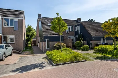 Hoekwoning te koop: Dotterbloemkreek 81, Voorhof Leiderdorp