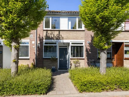 Tussenwoning te koop: Dotterplantsoen 5, Weidebloemkwartier Gouda