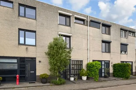 Tussenwoning te koop: Douschans 9, Noordhove-Oost Zoetermeer
