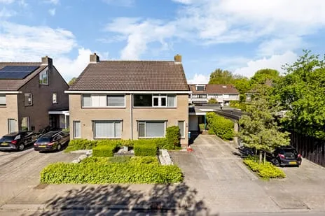 Hoekwoning te koop: Douwe Kalmaleane 55, Westeinde Leeuwarden