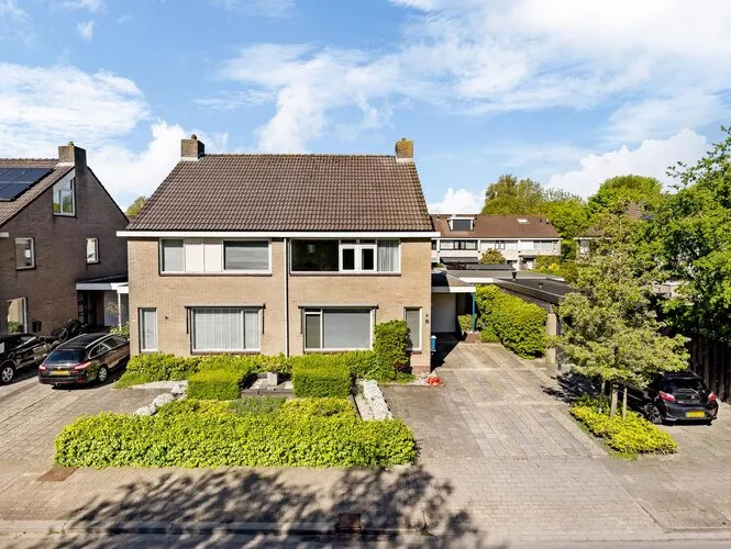 Hoekwoning te koop: Douwe Kalmaleane 55, Westeinde Leeuwarden