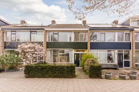 Tussenwoning te koop: Douwes Dekkerlaan 210, Schrijversbuurt Papendrecht