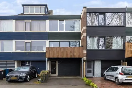 Tussenwoning te koop: Dovenetel 96, Sluisoord Apeldoorn