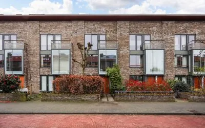 Tussenwoning te koop: Dovenetelweg 8, 'S-Gravenhage