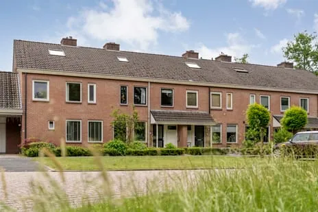 Tussenwoning te koop: Dr. Albert Schweitzerlaan 42, Baalder Hardenberg