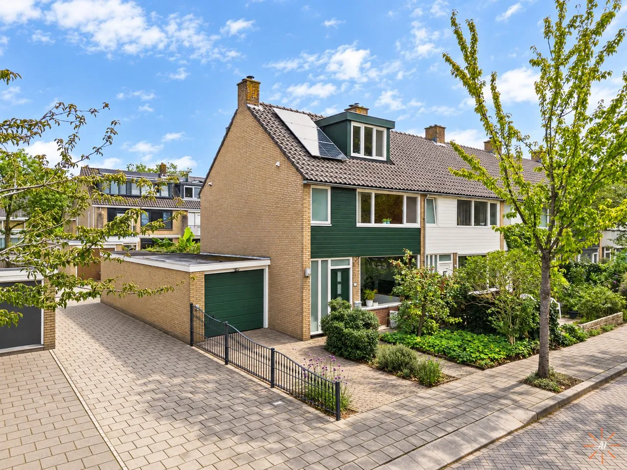Hoekwoning te koop: Dr. Ariënslaan 16, De Meern