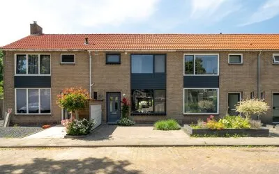 Tussenwoning te koop: Dr. Bezoenstraat 5, Park Stokhorst Enschede