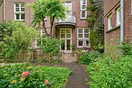 Apartment for sale: Dr. C.W.H. van Raaltenpark 6, Schilders- en Waddenbuurt Zaandam