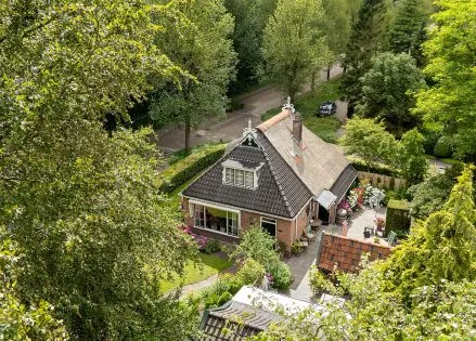 Vrijstaande woning te koop: Dr. E. Wassenberghstrjitte 10, Gytsjerk Gytsjerk