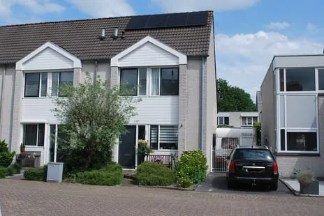 Corner house for sale: Dr. J.M. den Uylstraat 37, Staatsliedenbuurt Oosterhout (Nb)