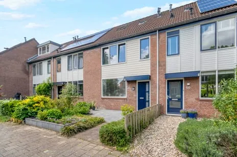 Tussenwoning te koop: Dr. J. Presserstraat 66, Houtwijk 'S-Gravenhage