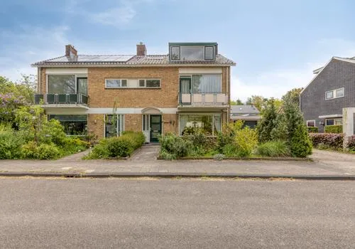 Twee-onder-één-kap te koop: Dr. J. W. Paltelaan 26, Dorp Zoetermeer