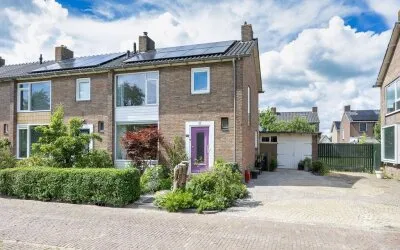 Hoekwoning te koop: Dr. Kuyperlaan 17, Noordoosthoek Sneek