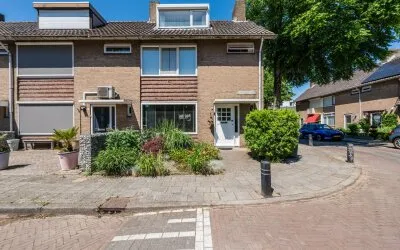 Hoekwoning te koop: Dr. P. van Hoekstraat 9, Hoge Akker Best