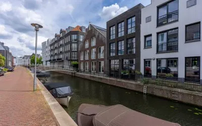 Tussenwoning te koop: Dr. R. van Lutterveltstraat 20, Op Buuren Maarssen