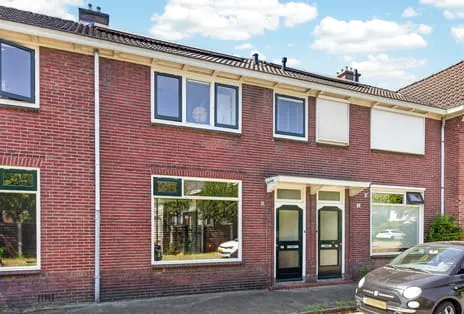 Tussenwoning te koop: Dr. Schaepmanlaan 8, Tubantia-Toekomst Enschede