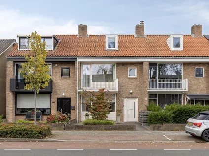 Tussenwoning te koop: Dr. Struyckenstraat 240, Princenhage Breda