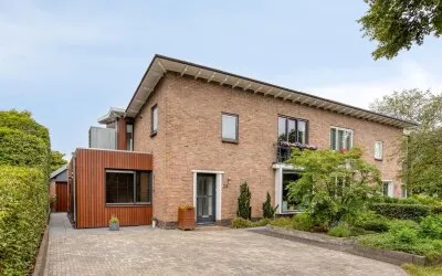 Twee-onder-één-kap te koop: Dr. ten Bokkel Huininkweg 24, Lochem-Oost Lochem