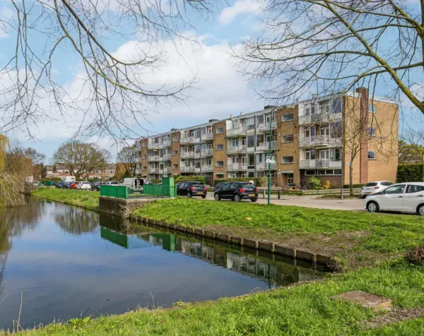 Appartement te koop: Dr. Arienslaan 166, Staatsliedenbuurt Maarssen
