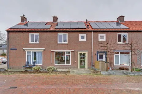 Tussenwoning te koop: Dr. Ariënsstraat 1, Huis de Geer Nieuwegein