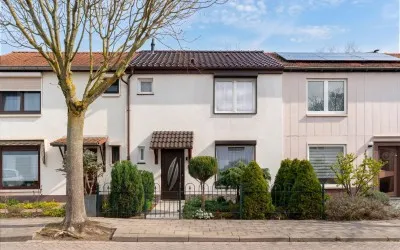 Tussenwoning te koop: Dr. Ariënsstraat 11, Geleen