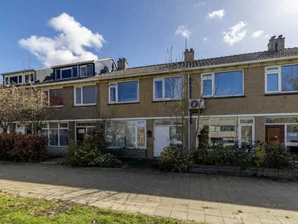 Tussenwoning te koop: Dr. J.J.P. Oudsingel 60, Rotterdam