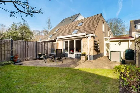 Tussenwoning te koop: Dr. L.J. Rogierstraat 65, Houtwijk 'S-Gravenhage