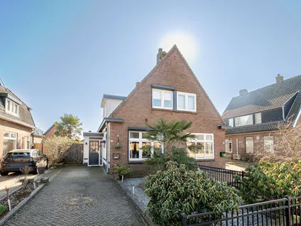 Twee-onder-één-kap te koop: Dr. Langemeijerweg 12, Rheden Rheden
